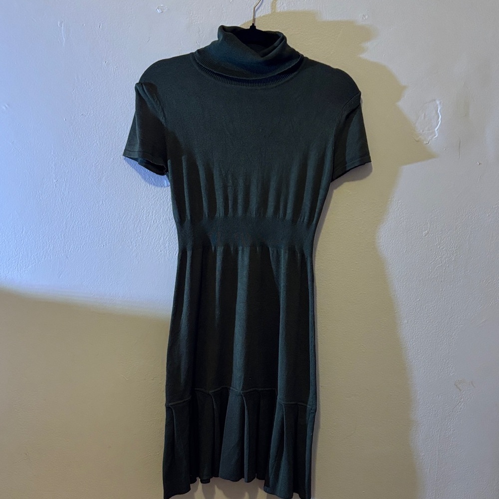 Planet Gold Dark Green Turtleneck Midi Dress